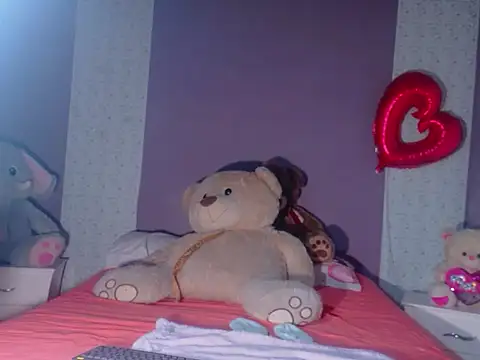 Snapshot of PaulinaWilliams chatting on 02.18.26 PaulinaWilliams online show from 02.18.26