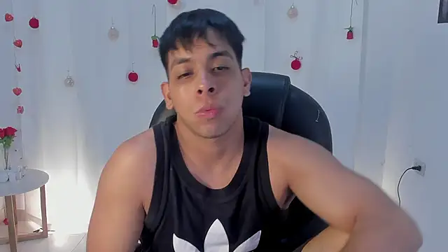 Snapshot of shooting_wilson chatting on 02.21.26 shooting wilson online show from 02.21.26