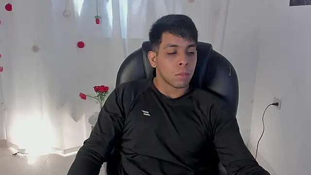 Snapshot of shooting_wilson chatting on 02.24.26 shooting wilson online show from 02.24.26