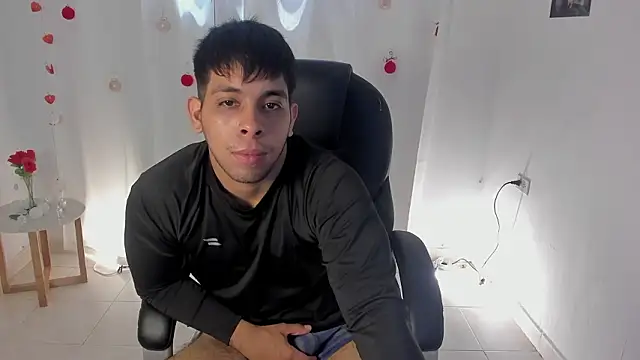 Snapshot of shooting_wilson chatting on 02.26.26 shooting wilson online show from 02.26.26