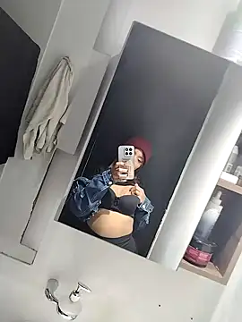 Small-lulu online show from 01.15.26