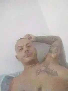 Snapshot of Dominic_wolff chatting on 01.18.26 Dominic wolff online show from 01.18.26