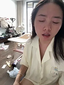 Snapshot of Cheating-wife chatting on 06.01.26 Cheating-wife online show from 06.01.26