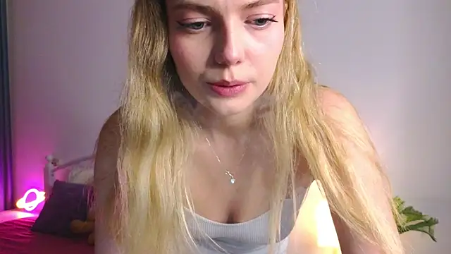 Snapshot of Maily__Trees chatting on 02.24.26 Maily Trees online show from 02.24.26