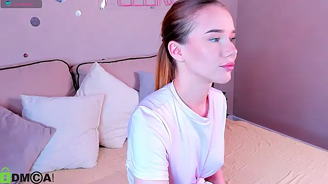 Snapshot of Nicole_Vasquez chatting on 02.04.26 Nicole Vasquez online show from 02.04.26