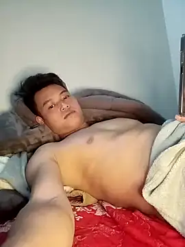 Snapshot of Maycute18 chatting on 02.21.26 Maycute18 online show from 02.21.26