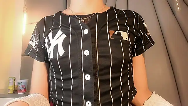 Miss-Saraii online show from 03.27.26