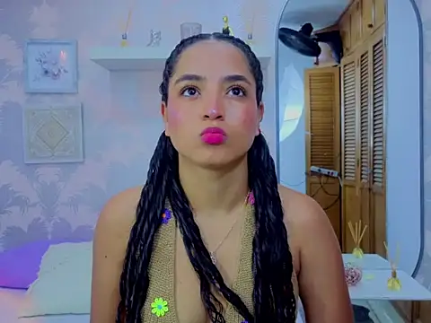 Emma Thompssonn online show from 03.13.26