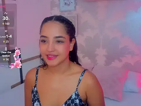 Snapshot of Emma_Thompssonn chatting on 05.29.26 Emma Thompssonn online show from 05.29.26