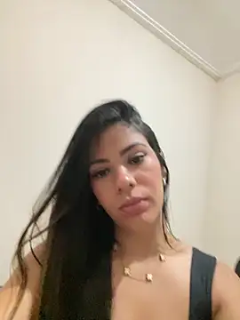 Snapshot of paola_oliveira chatting on 03.10.26 paola oliveira online show from 03.10.26