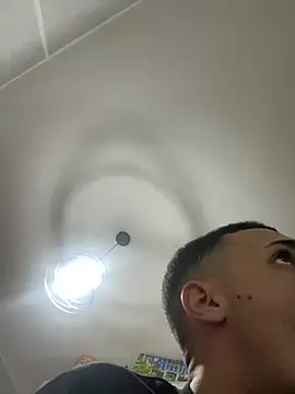 Snapshot of piccolo2002 chatting on 02.05.26 piccolo2002 online show from 02.05.26