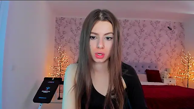 Snapshot of Hot_Molly5 chatting on 05.14.26 Hot Molly5 online show from 05.14.26