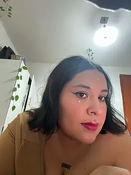 Snapshot of Nailealipsglossy chatting on 03.20.26 Nailealipsglossy online show from 03.20.26