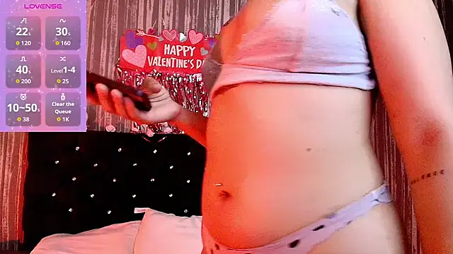 Snapshot of Adynrousse chatting on 02.13.26 Adynrousse online show from 02.13.26