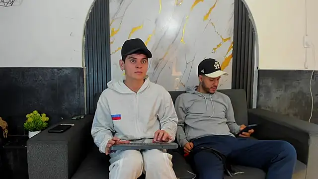 Snapshot of Angel_Villareal chatting on 02.27.26 Angel Villareal online show from 02.27.26