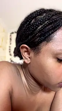 Snapshot of Ebony_love07 chatting on 06.26.26 Ebony love07 online show from 06.26.26