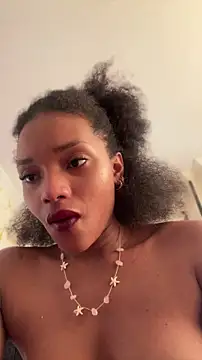 Snapshot of Ebony_love07 chatting on 07.07.26 Ebony love07 online show from 07.07.26
