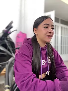 Snapshot of AuroraJohns_Pink chatting on 01.31.26 AuroraJohns Pink online show from 01.31.26