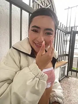 Snapshot of AuroraJohns_Pink chatting on 03.04.26 AuroraJohns Pink online show from 03.04.26