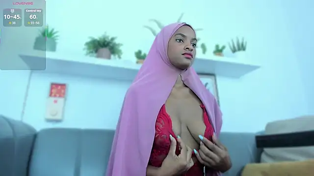 Amira Alzahra online show from 04.10.26