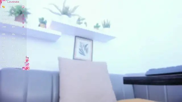 Snapshot of Amira_Alzahra chatting on 05.19.26 Amira Alzahra online show from 05.19.26