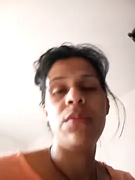 Snapshot of mitzukywinteer chatting on 02.01.26 mitzukywinteer online show from 02.01.26