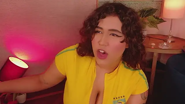 Snapshot of Maya_house chatting on 02.28.26 Maya house online show from 02.28.26