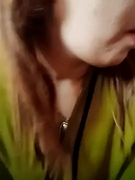 Snapshot of Naughty-Yousra chatting on 05.14.26 Naughty-Yousra online show from 05.14.26