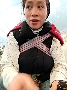 Snapshot of Hari-saka chatting on 02.17.26 Hari-saka online show from 02.17.26