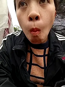 Snapshot of Hari-saka chatting on 02.22.26 Hari-saka online show from 02.22.26
