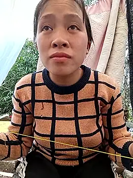 Snapshot of Hari-saka chatting on 02.23.26 Hari-saka online show from 02.23.26