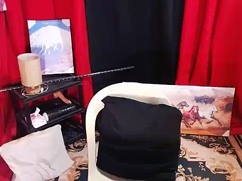 Snapshot of ExoticBigcockQueen chatting on 06.17.26 ExoticBigcockQueen online show from 06.17.26