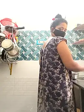 Hot-Tinaa online show from 03.21.26