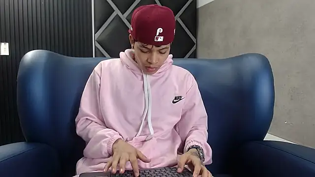 Dogan Renzo0 online show from 02.02.26