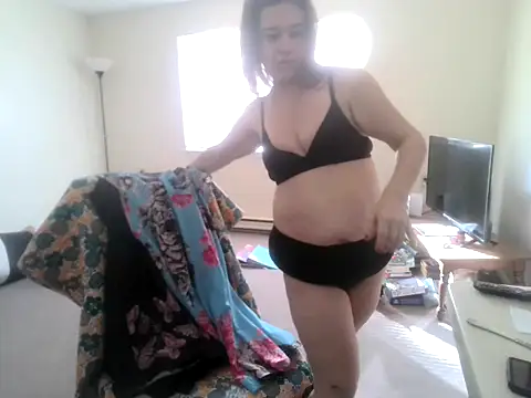 Snapshot of Ashlovescannabis chatting on 02.02.26 Ashlovescannabis online show from 02.02.26