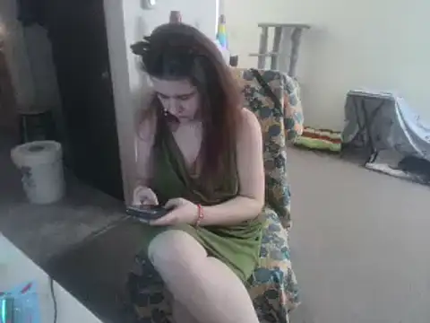 Snapshot of Ashlovescannabis chatting on 02.04.26 Ashlovescannabis online show from 02.04.26