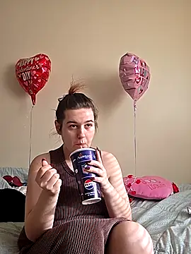 Snapshot of Ashlovescannabis chatting on 02.13.26 Ashlovescannabis online show from 02.13.26