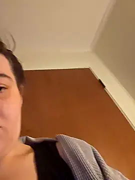 Snapshot of Ashlovescannabis chatting on 02.20.26 Ashlovescannabis online show from 02.20.26