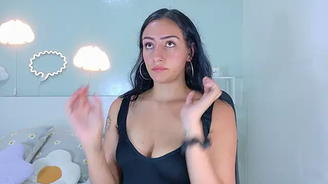 Snapshot of AmmyRouse__ chatting on 02.17.26 AmmyRouse online show from 02.17.26