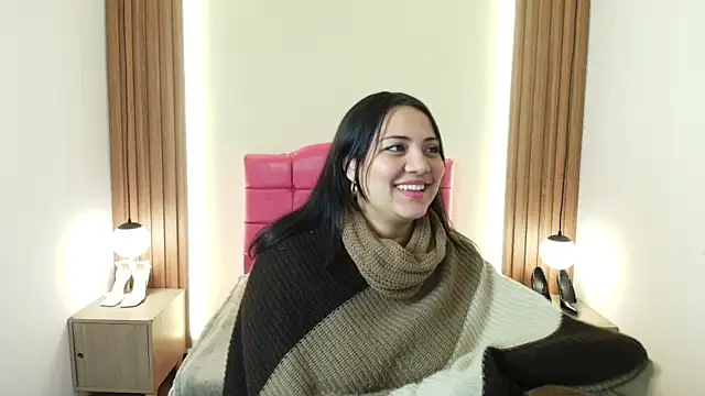 Snapshot of IvonneRoss_ chatting on 02.28.26 IvonneRoss online show from 02.28.26