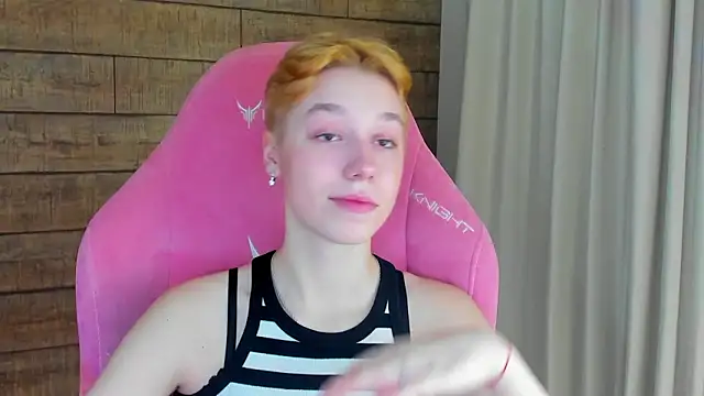 Snapshot of AgataGate chatting on 02.01.26 AgataGate online show from 02.01.26