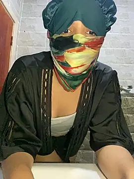 Snapshot of Rabab_Queen chatting on 04.09.26 Rabab Queen online show from 04.09.26