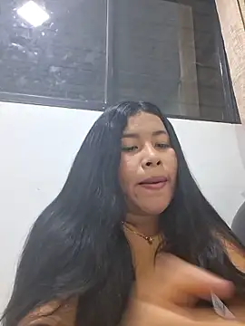 Snapshot of Sweet-Dirty-Storm chatting on 05.19.26 Sweet-Dirty-Storm online show from 05.19.26