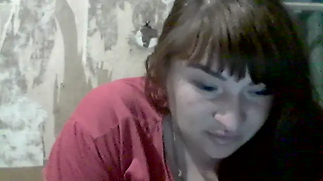 Snapshot of AllinaKis chatting on 05.25.26 AllinaKis online show from 05.25.26