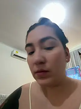 Snapshot of KathiaJenner chatting on 02.27.26 KathiaJenner online show from 02.27.26