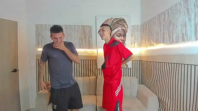 Snapshot of friendslikeplay chatting on 02.10.26 friendslikeplay online show from 02.10.26