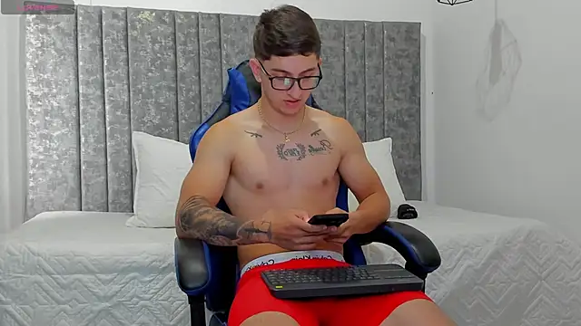 Calvin Hunter online show from 04.02.26