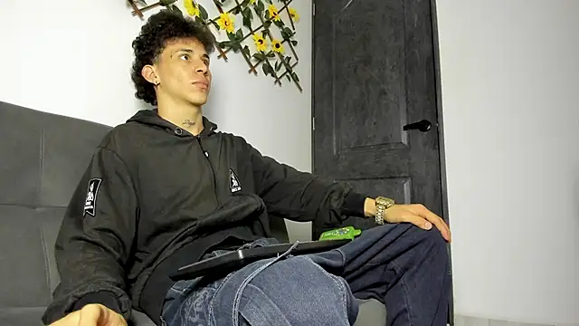 Maxxx bigcockx online show from 03.18.26