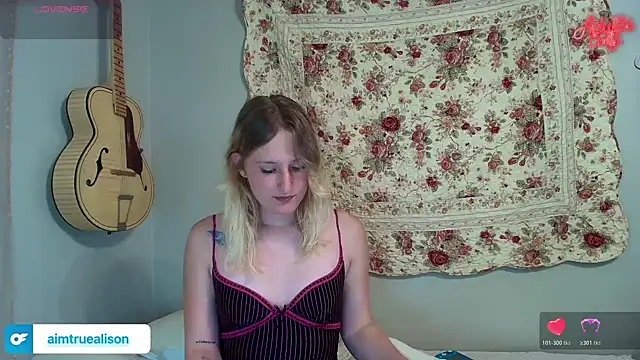 Snapshot of goddessalison chatting on 07.07.26 goddessalison online show from 07.07.26