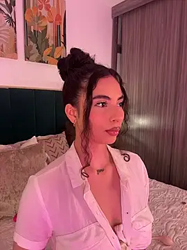 Snapshot of IrinaBlanc chatting on 02.09.26 IrinaBlanc online show from 02.09.26